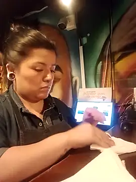 Snapshot of Luna_Maar_ chatting on December 17, 12:05 am Luna Maar online show from December 17, 12:05 am