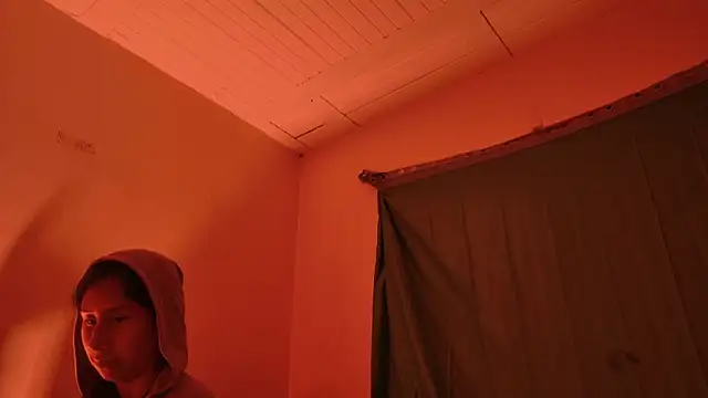 MoonLipsON- online show from April 30, 3:13 am