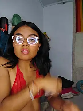 Snapshot of MoonVane chatting on July 14, 4:02 pm MoonVane online show from July 14, 4:02 pm