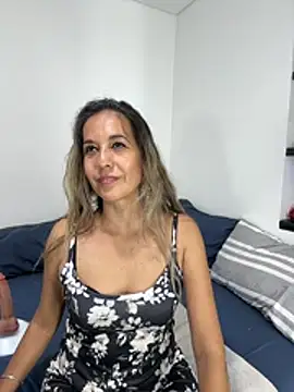 sandrafarrely online show from May 4, 12:17 am