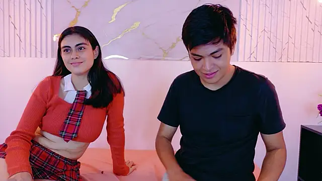 Snapshot of NatyAndAlex chatting on January 6, 9:39 pm NatyAndAlex online show from January 6, 9:39 pm