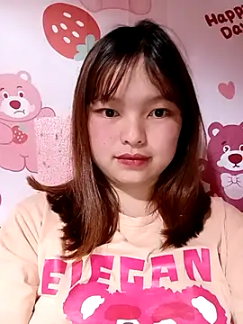 Snapshot of Miina-2000 chatting on December 4, 6:44 am Miina-2000 online show from December 4, 6:44 am