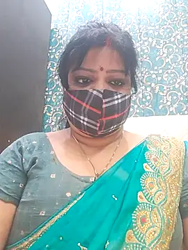 Snapshot of desiriya14 chatting on May 7, 9:36 am desiriya14 online show from May 7, 9:36 am
