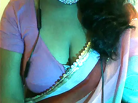 Snapshot of Preeti345 chatting on July 12, 3:58 pm Preeti345 online show from July 12, 3:58 pm