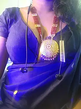 Snapshot of Preeti345 chatting on July 28, 4:50 pm Preeti345 online show from July 28, 4:50 pm