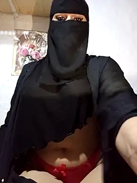 Snapshot of -Batta- chatting on February 13, 2:35 pm -Batta- online show from February 13, 2:35 pm