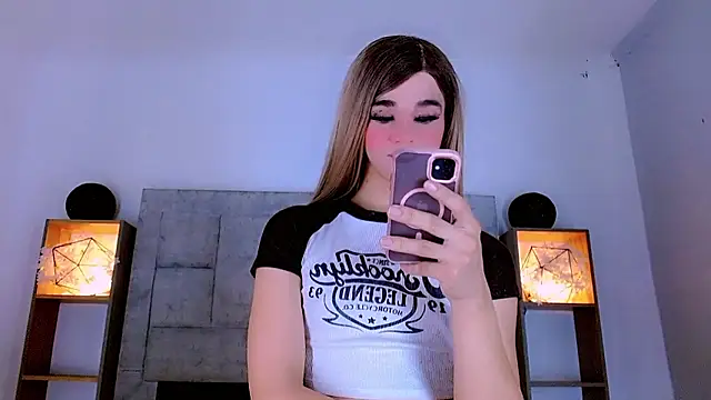 Snapshot of Hanna_Sophia1 chatting on January 7, 7:05 pm Hanna Sophia1 online show from January 7, 7:05 pm