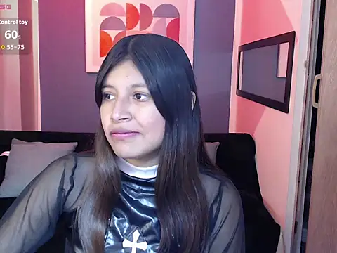 Snapshot of Hannna_Velour chatting on December 16, 2:11 pm Hannna Velour online show from December 16, 2:11 pm