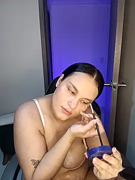 Snapshot of Valeriaa_21 chatting on June 11, 6:28 pm Valeriaa 21 online show from June 11, 6:28 pm