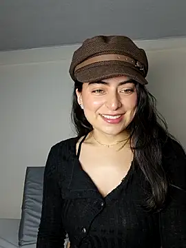 saasha Petit online show from March 3, 10:32 am