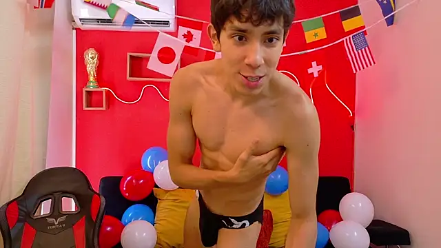 Snapshot of Neo_Twink chatting on July 5, 4:36 pm Neo Twink online show from July 5, 4:36 pm
