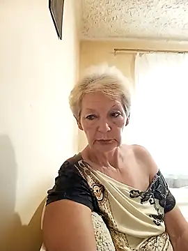 Snapshot of Calypso-Loove chatting on August 1, 1:10 pm Calypso-Loove online show from August 1, 1:10 pm