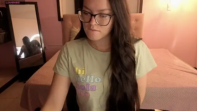 Sara valderrama  online show from May 2, 12:21 pm
