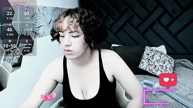 Kiara Fox   online show from December 17, 8:59 pm