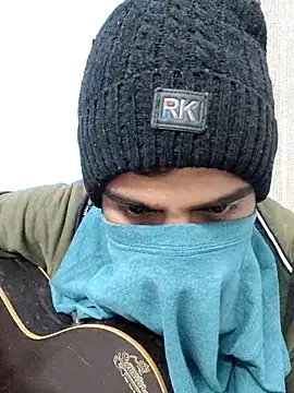 Snapshot of yoursbiswa chatting on December 15, 5:39 pm yoursbiswa online show from December 15, 5:39 pm