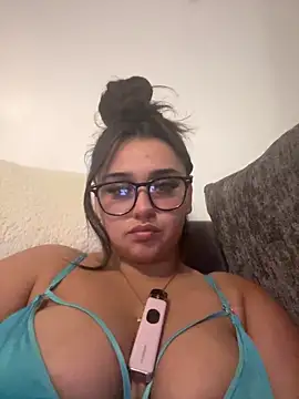 Wild Busty Niyah XX online show from March 10, 9:20 pm