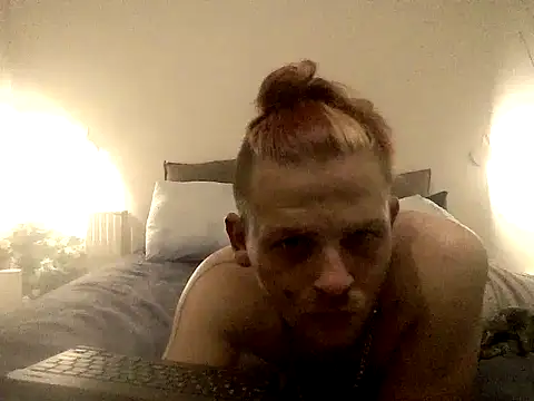 Snapshot of house_f_stone chatting on December 16, 12:26 am house f stone online show from December 16, 12:26 am