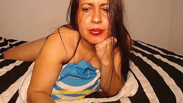 Snapshot of _SEXY_MATURE_ chatting on August 6, 3:41 am SEXY MATURE online show from August 6, 3:41 am