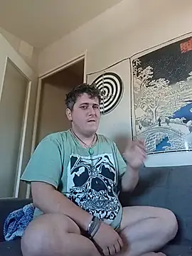 Snapshot of damslebambou chatting on July 2, 1:17 pm damslebambou online show from July 2, 1:17 pm
