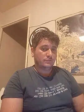 Snapshot of damslebambou chatting on July 9, 12:15 am damslebambou online show from July 9, 12:15 am