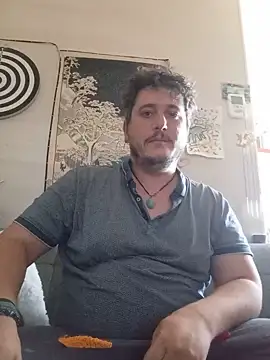 Snapshot of damslebambou chatting on July 27, 1:51 pm damslebambou online show from July 27, 1:51 pm