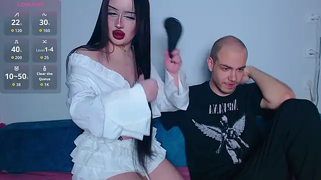 sweetkarii online show from December 19, 4:52 am