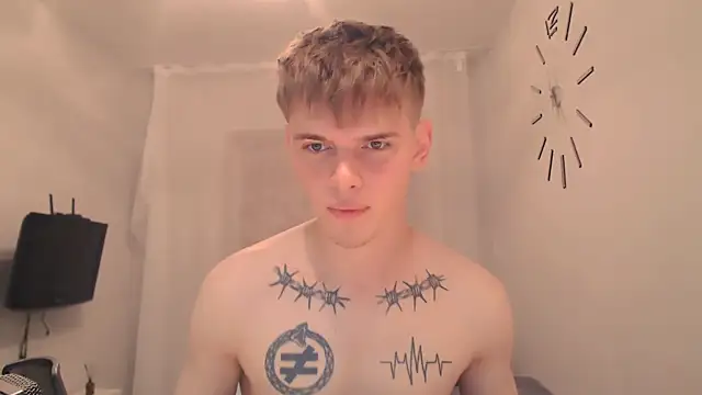 Snapshot of Fredd_Xanders chatting on July 10, 7:16 pm Fredd Xanders online show from July 10, 7:16 pm