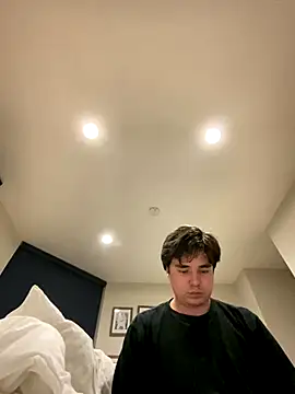 phantom898983 online show from December 19, 3:35 am