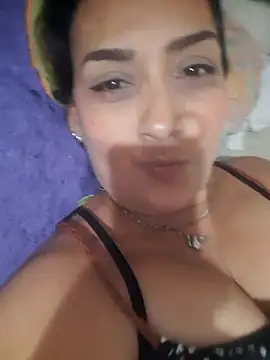 Snapshot of 0lucer0 chatting on February 8, 6:22 pm 0lucer0 online show from February 8, 6:22 pm