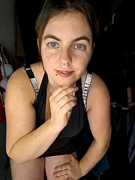 Snapshot of GeilesLuder38 chatting on December 5, 6:48 pm GeilesLuder38 online show from December 5, 6:48 pm