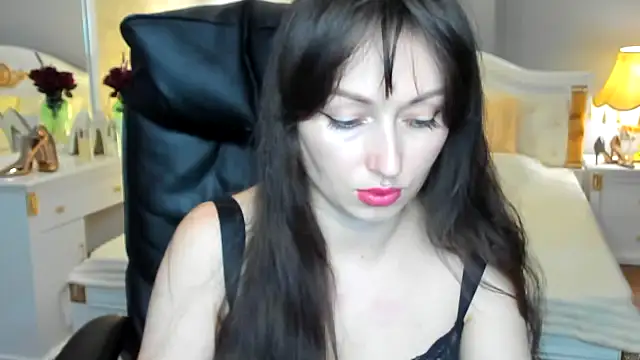 Snapshot of RosiAlina chatting on May 13, 6:44 am RosiAlina online show from May 13, 6:44 am