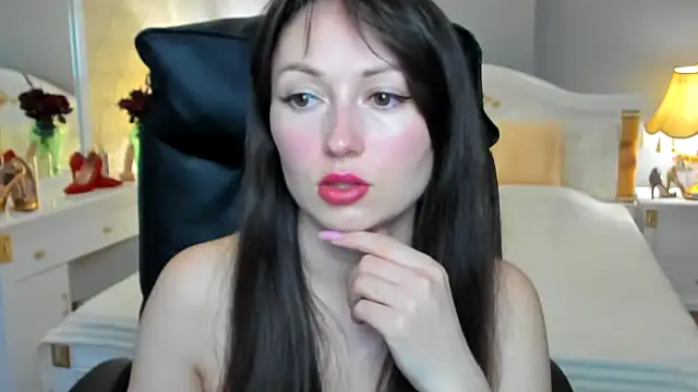 Snapshot of RosiAlina chatting on May 18, 6:30 am RosiAlina online show from May 18, 6:30 am