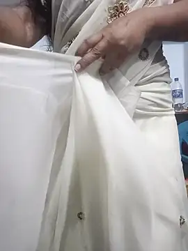 Snapshot of telugupravalli chatting on February 23, 2:03 pm telugupravalli online show from February 23, 2:03 pm