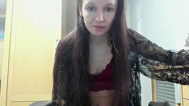 OliviaMuur online show from December 19, 5:03 am