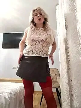 AhlyssaLove1155 online show from January 18, 8:45 pm