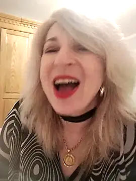 AhlyssaLove1155 online show from February 21, 6:31 pm