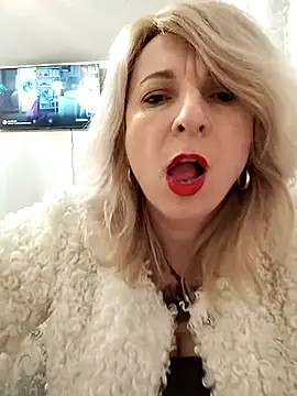 AhlyssaLove1155 online show from February 22, 3:43 pm