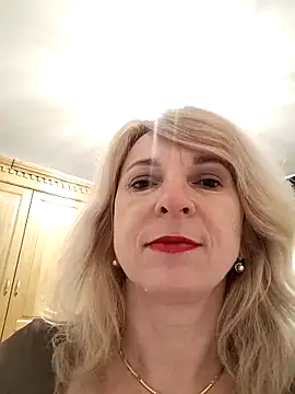 AhlyssaLove1155 online show from March 1, 5:04 pm