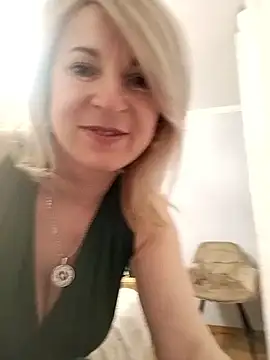 AhlyssaLove1155 online show from April 22, 3:20 am