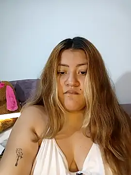 Snapshot of Sofia__Saenz chatting on March 28, 5:40 am Sofia Saenz online show from March 28, 5:40 am