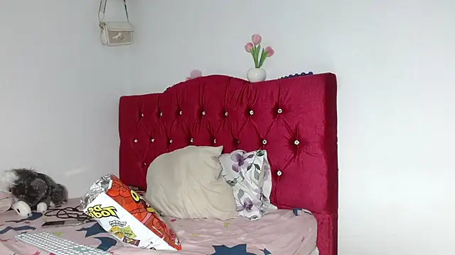 Snapshot of Alisson_Very_Dirty chatting on January 9, 1:36 pm Alisson Very Dirty online show from January 9, 1:36 pm