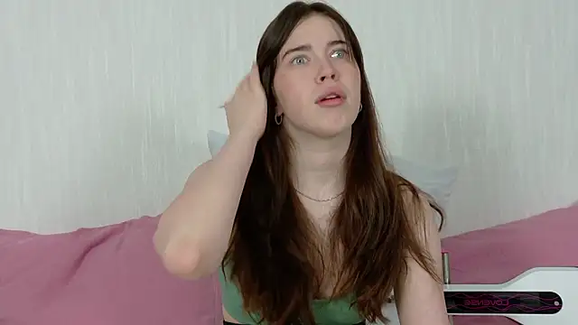 Kimberlybondd online show from February 7, 8:12 pm