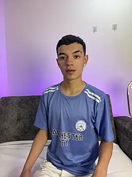 Snapshot of Kris_Storm chatting on December 16, 6:02 pm Kris Storm online show from December 16, 6:02 pm