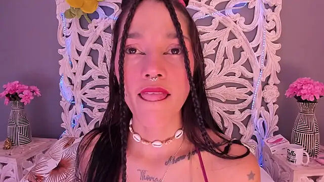 loraineblake online show from February 20, 2:06 pm