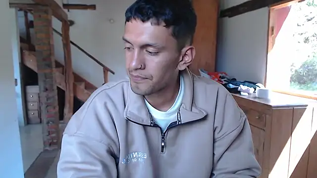 andrewsiilvaa online show from December 16, 3:50 pm