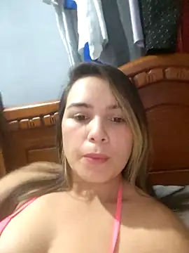 Snapshot of Charlott_smi chatting on May 7, 7:41 pm Charlott smi online show from May 7, 7:41 pm