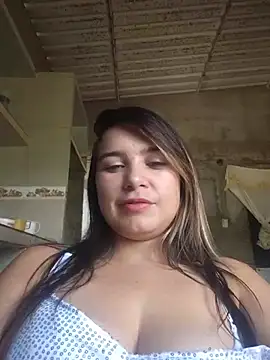 Snapshot of Charlott_smi chatting on May 15, 4:47 pm Charlott smi online show from May 15, 4:47 pm