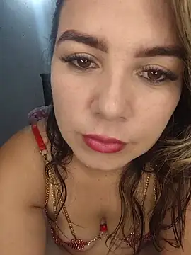Snapshot of Charlott_smi chatting on June 13, 5:33 pm Charlott smi online show from June 13, 5:33 pm