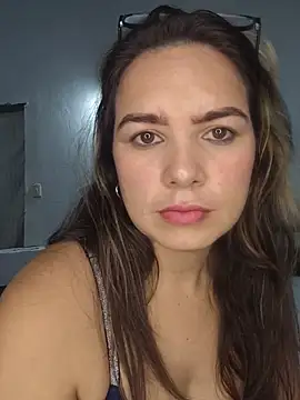 Snapshot of Charlott_smi chatting on July 9, 5:17 pm Charlott smi online show from July 9, 5:17 pm