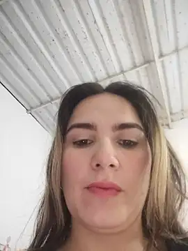 Snapshot of Charlott_smi chatting on July 13, 4:54 pm Charlott smi online show from July 13, 4:54 pm